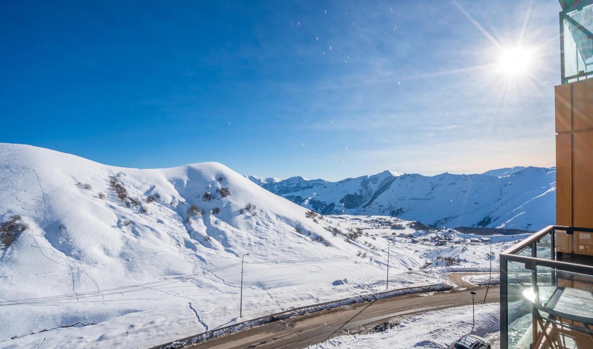 Gudauri Mountain Views Apartment Екстериор снимка