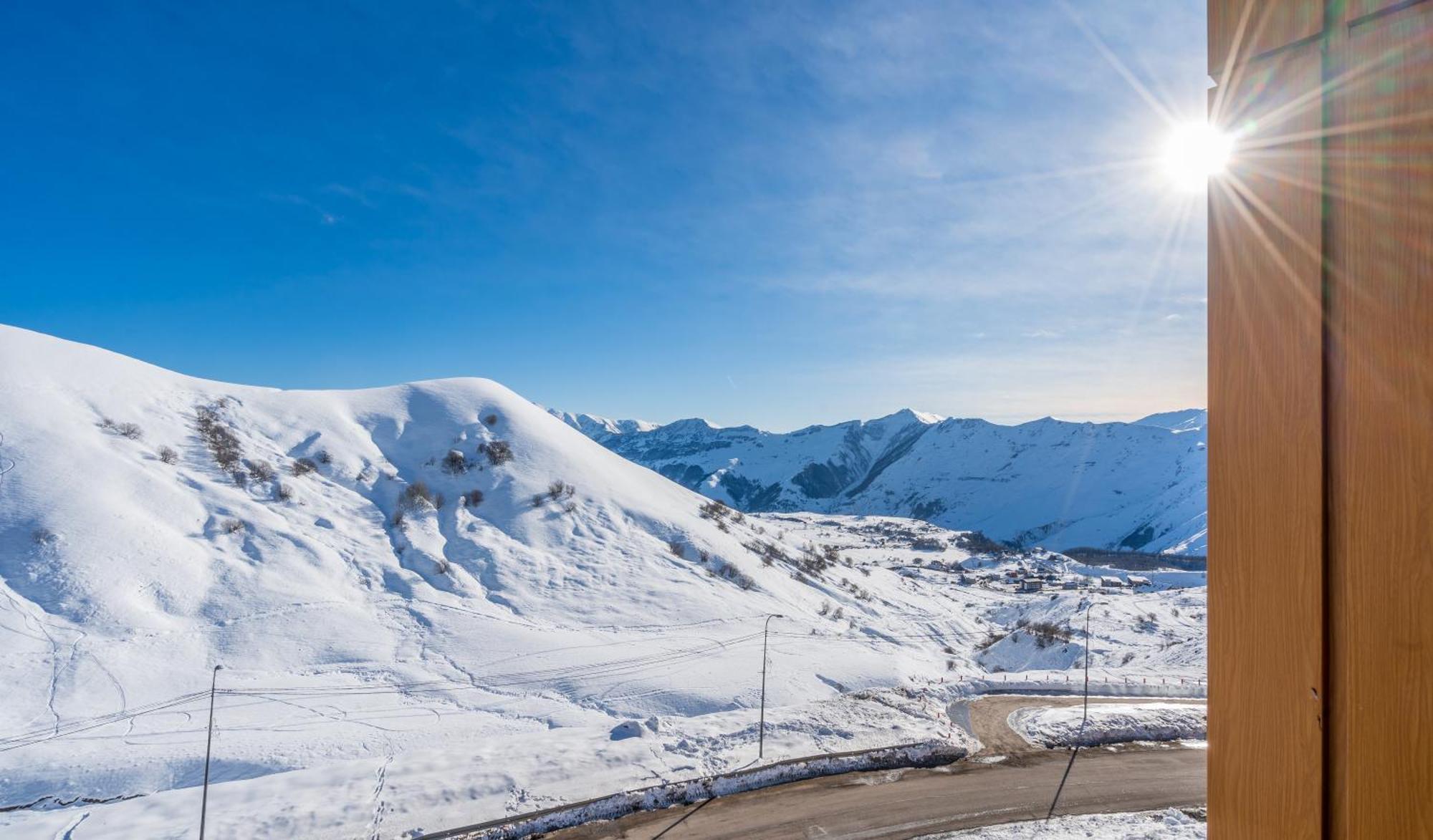 Gudauri Mountain Views Apartment Екстериор снимка